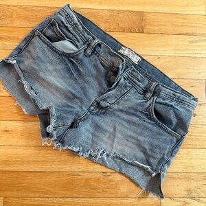 Free People low rise, cut off jean short shorts, sz 26